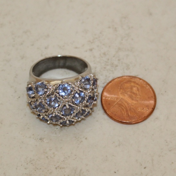Sterling silver and tanzanite ring (size 8)